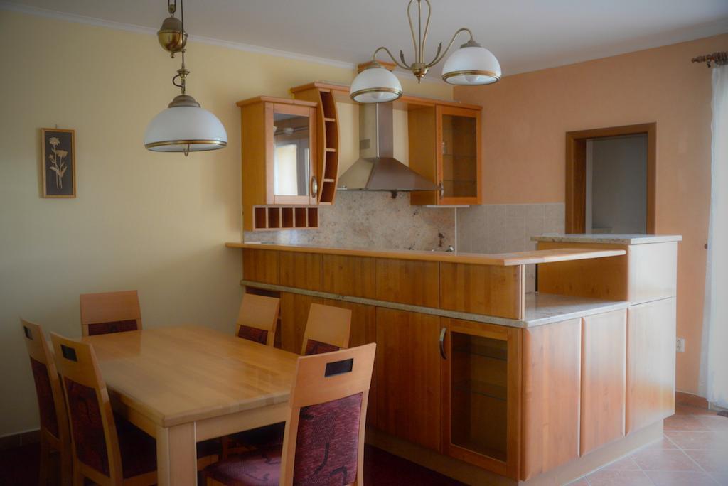 Harmony Hall Apartments Hradec Kralove Bagian luar foto