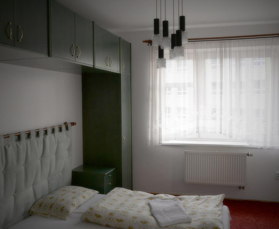 Harmony Hall Apartments Hradec Kralove Bagian luar foto